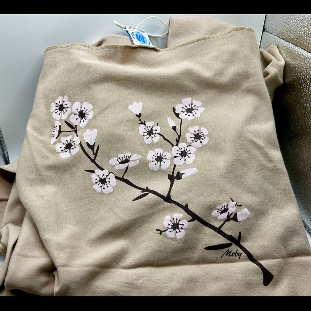 Tan Floral Moby wrap